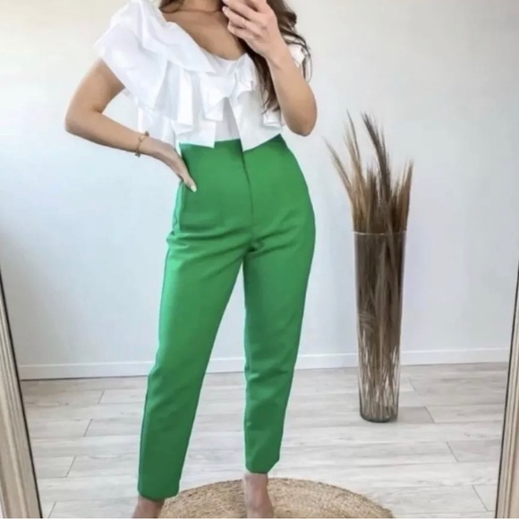 ZARA WOMAN RUFFLED BODYSUIT WHITE New large Plunging V Neck - Picture 2 of 3